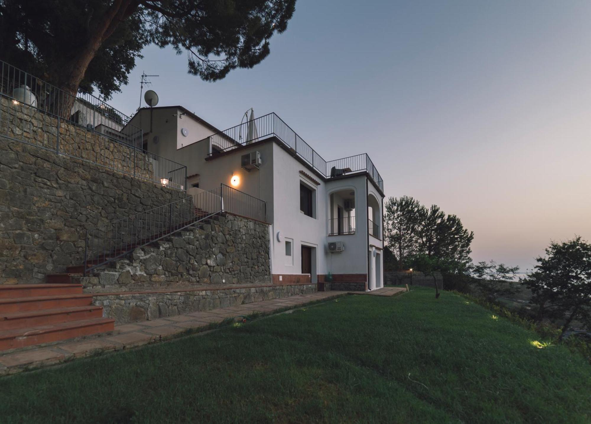 سان نيكولا أرسيلا Villa Crawford المظهر الخارجي الصورة