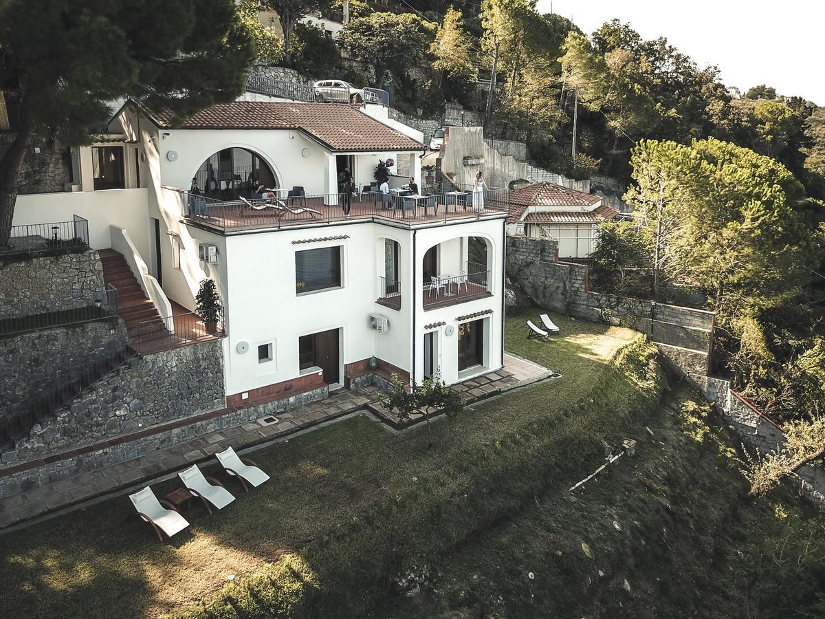 سان نيكولا أرسيلا Villa Crawford المظهر الخارجي الصورة